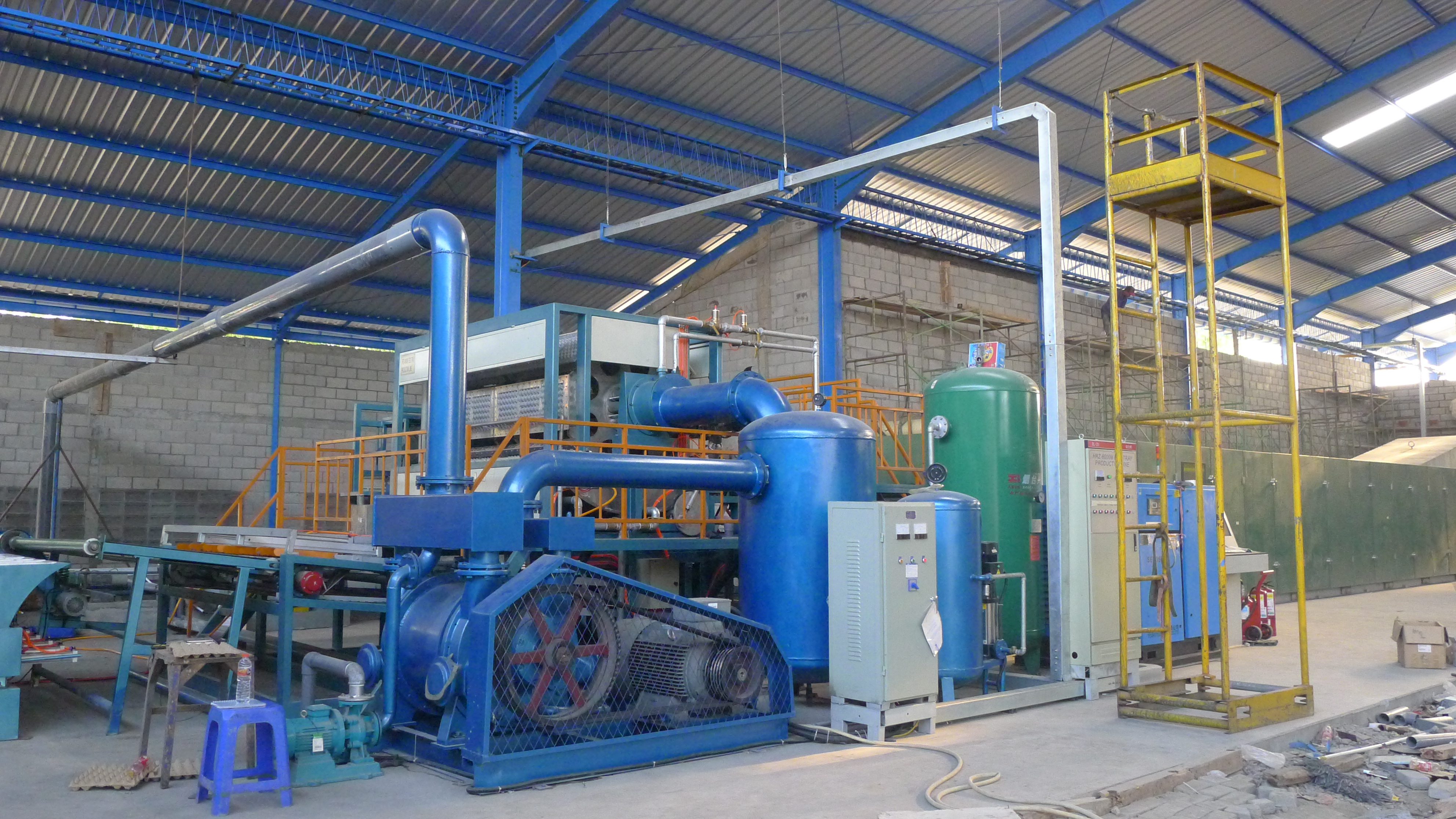 蛋托機(jī)、蛋托生產(chǎn)線(xiàn)、雞蛋托盤(pán)機(jī)，請(qǐng)致電宏潤(rùn)包裝